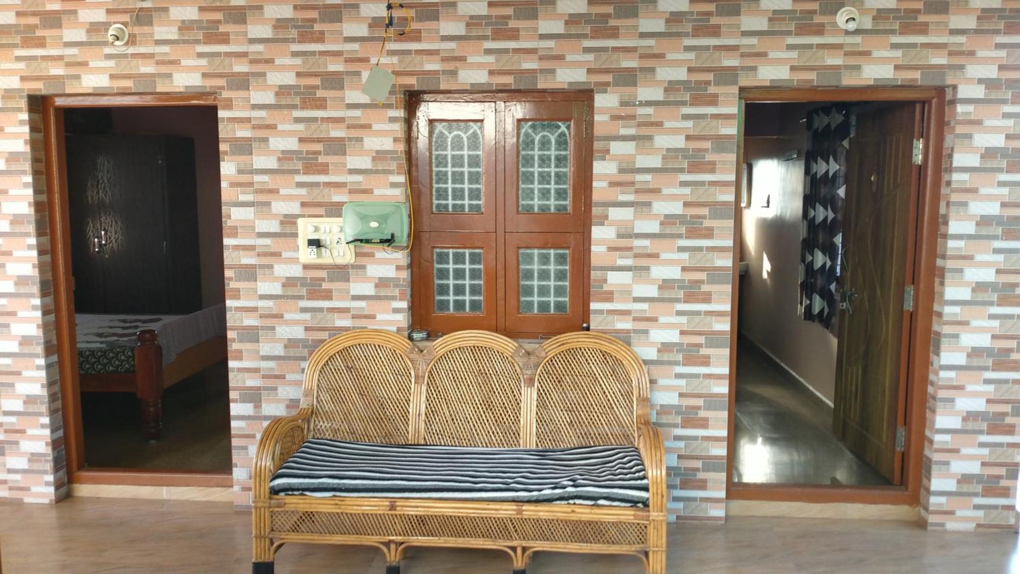 Sahasra Home Stay Hampi هوسبيت الغرفة الصورة